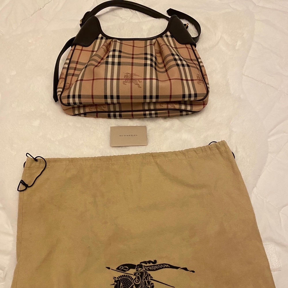 Burberry purse